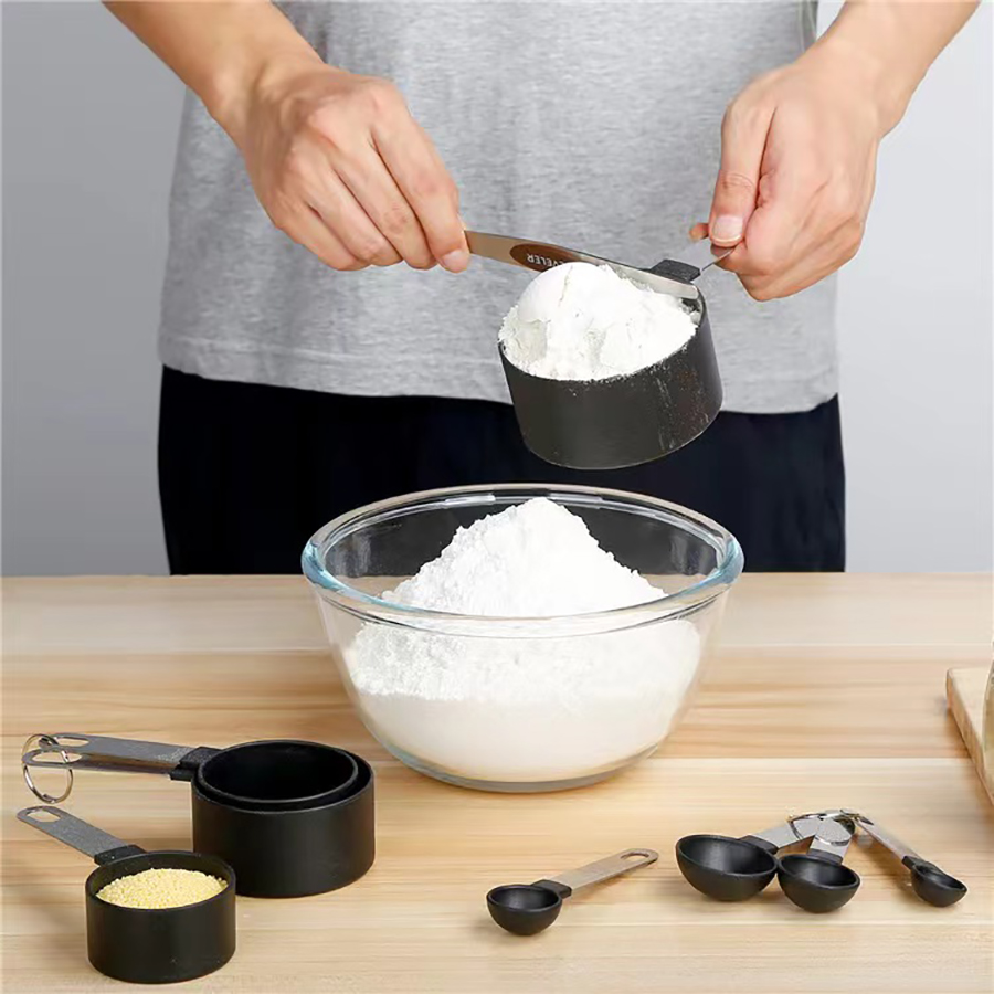 Set gelas ukur plastik, Sendok - Quirky Kitchen Gadgets ulasan dan harga